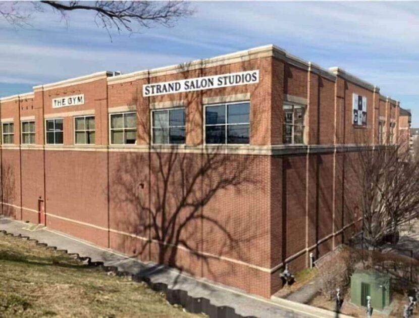 Locations Strand Salon Studios