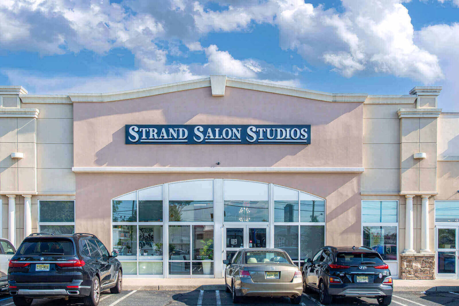 Locations Strand Salon Studios